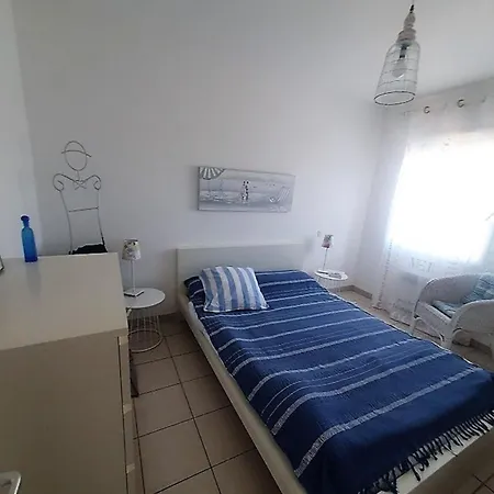 Apartment Agreable Situe En Front De *